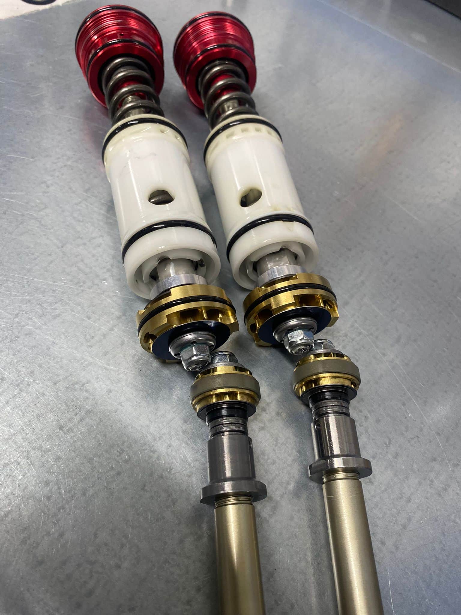 Kit pistones Racetech horquillas doble cartucho.
